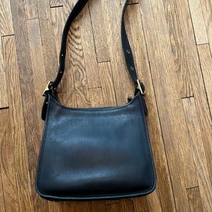 Vintage Coach Legacy Crossbody Bag No. L6B- 9966 - Black